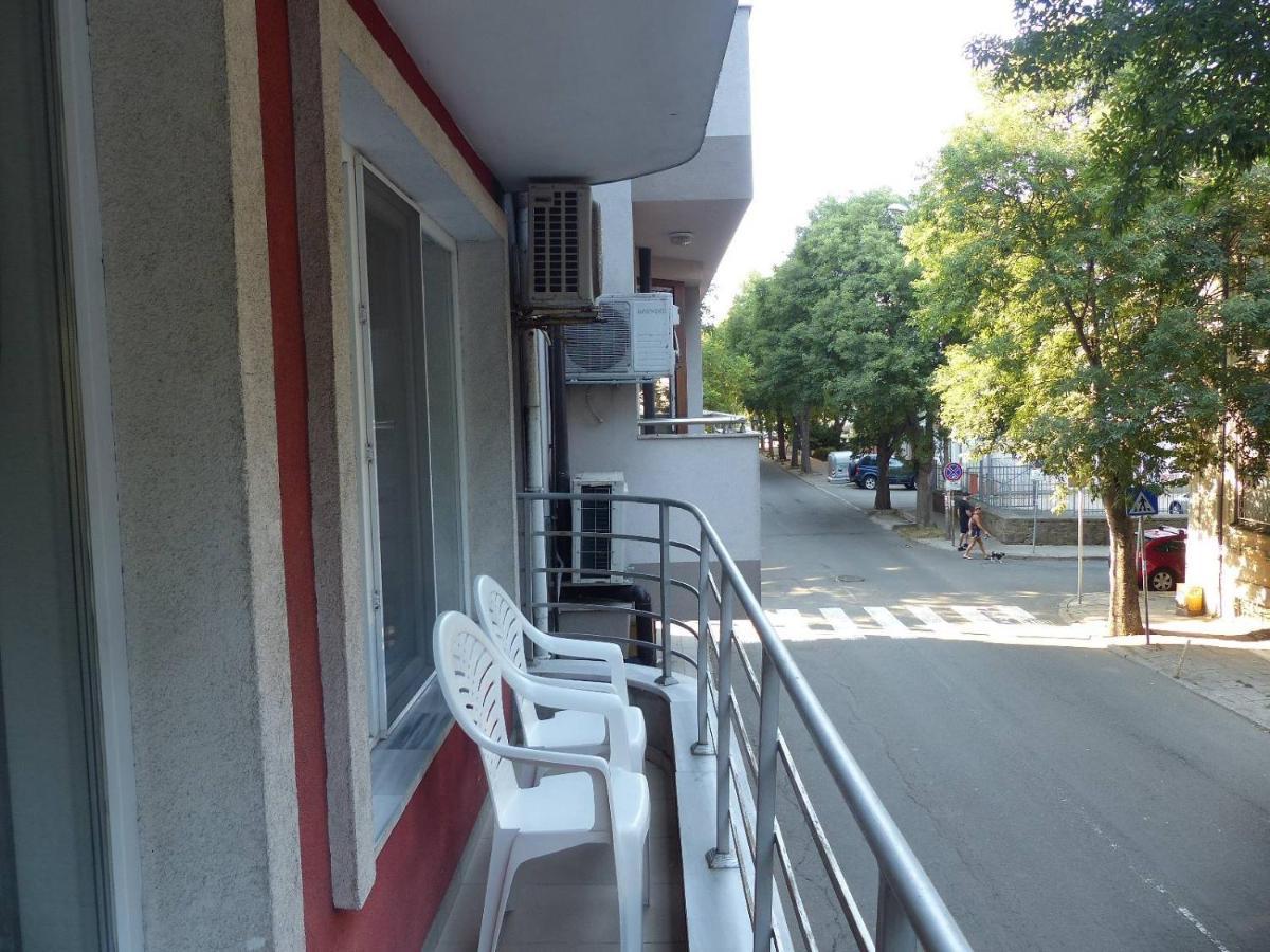 Apartament Holiday Бургас Экстерьер фото